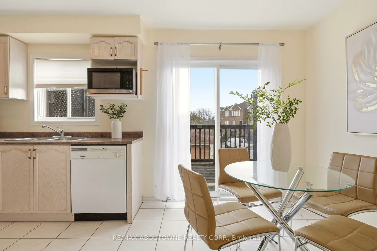 408, Fairgate, 1018 - WC Wedgewood Creek, Oakville