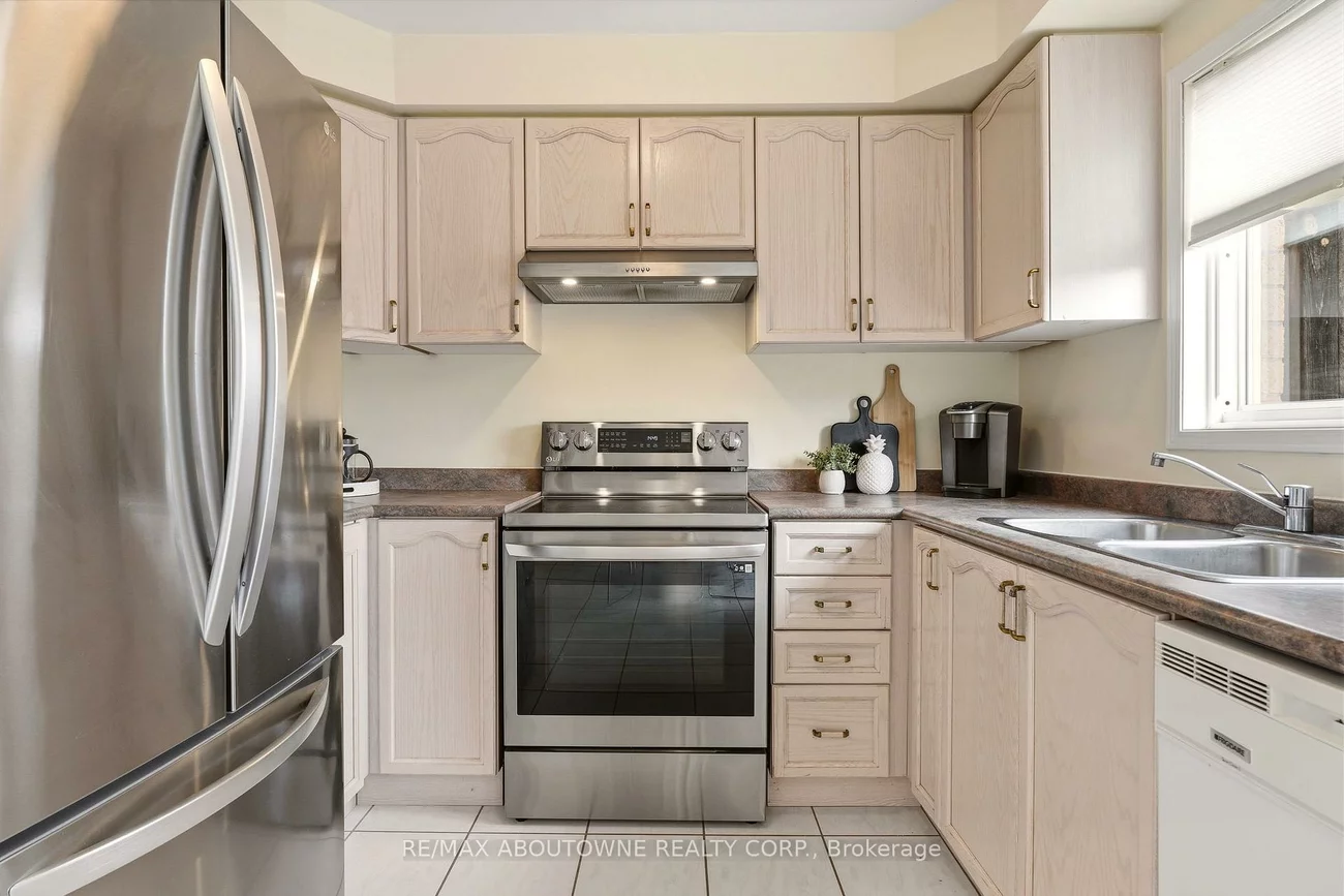 408, Fairgate, 1018 - WC Wedgewood Creek, Oakville