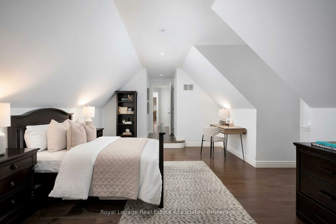 1175, Riverbank, 1015 - RO River Oaks, Oakville