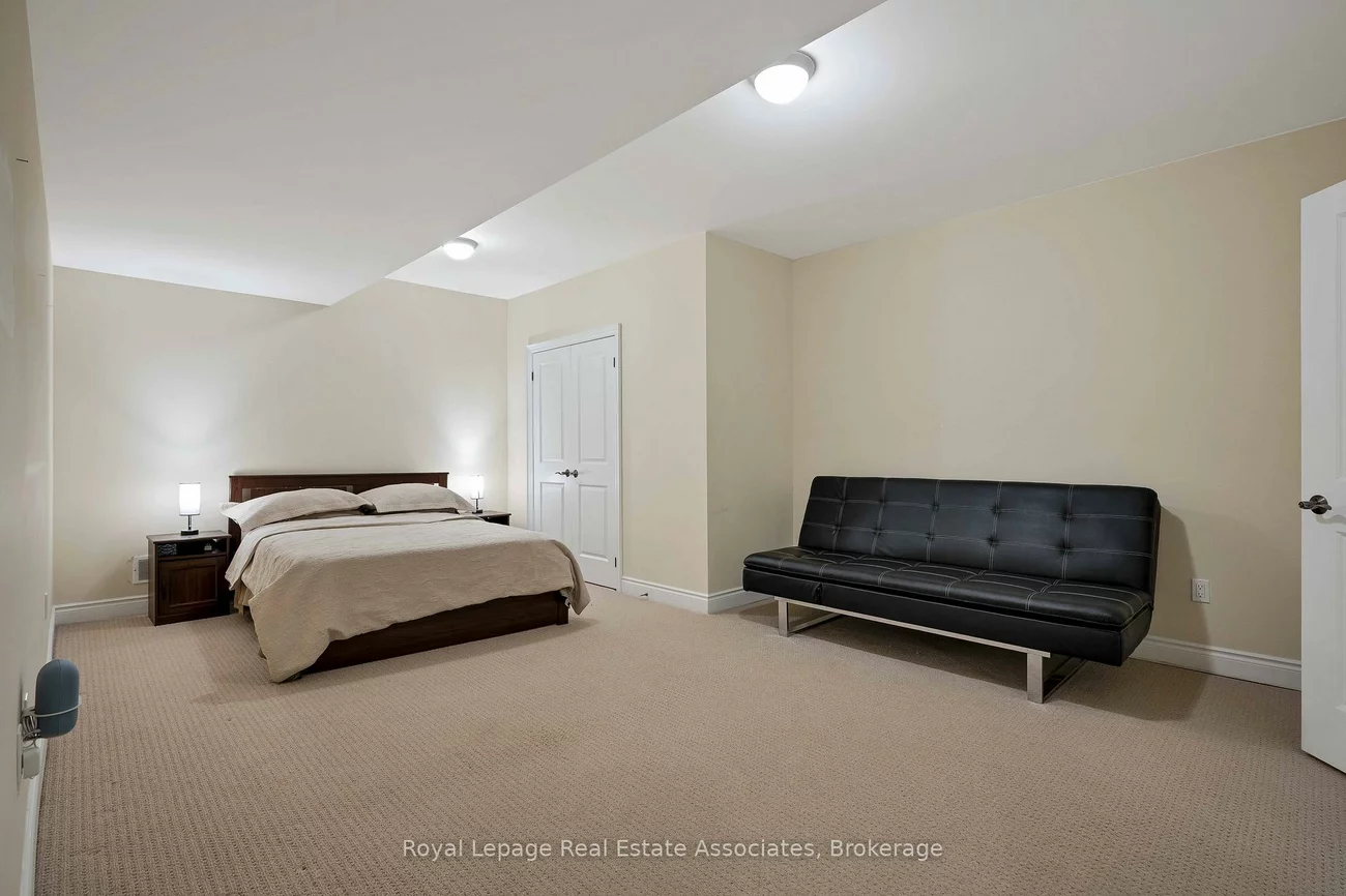 1175, Riverbank, 1015 - RO River Oaks, Oakville