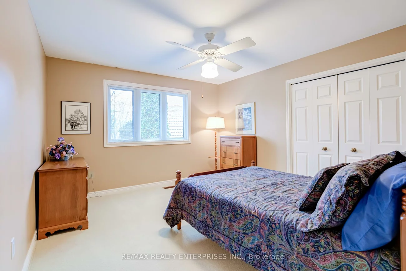 2439, Deer Run, 1014 - QE Queen Elizabeth, Oakville