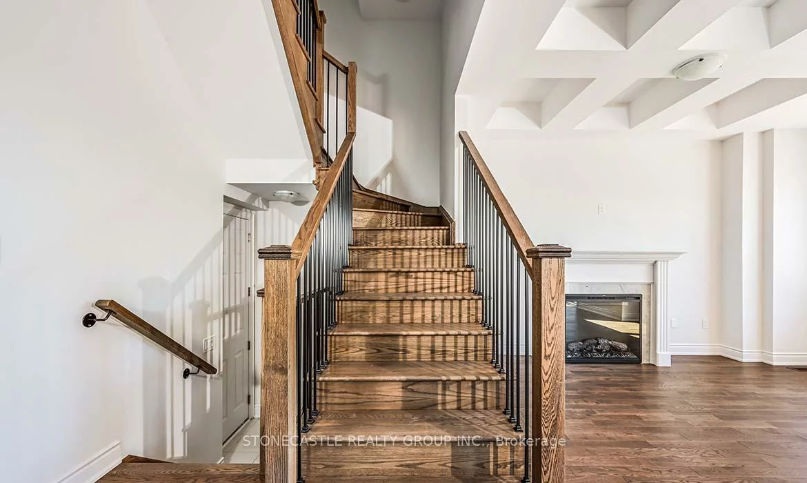 1266, Anthonia, 1010 - JM Joshua Meadows, Oakville