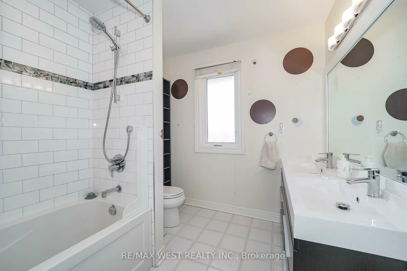 1155, Giles, 1007 - GA Glen Abbey, Oakville