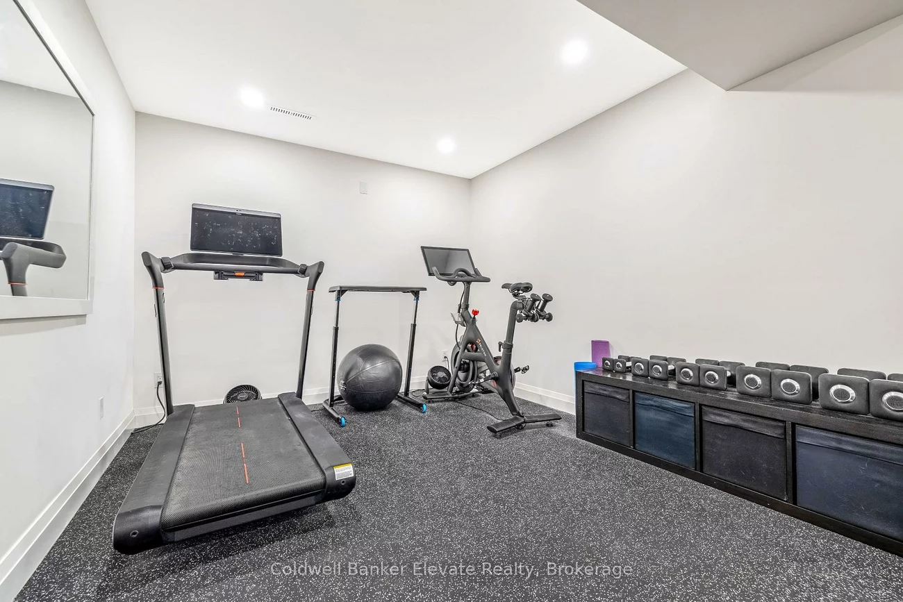 3017, Silverthorn, 1001 - BR Bronte, Oakville