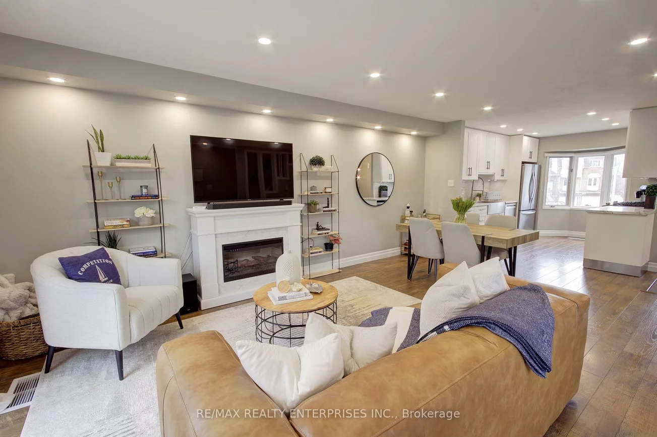 7, NORMANDY, 1002 - CO Central, Oakville