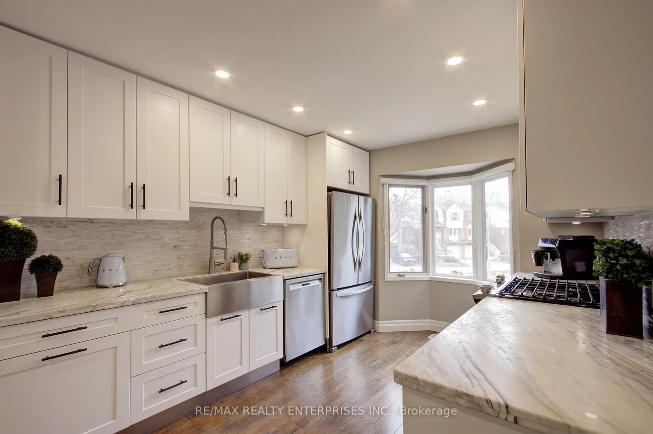 7, NORMANDY, 1002 - CO Central, Oakville