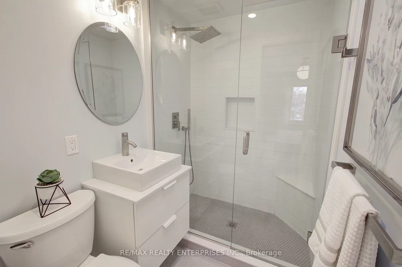 7, NORMANDY, 1002 - CO Central, Oakville