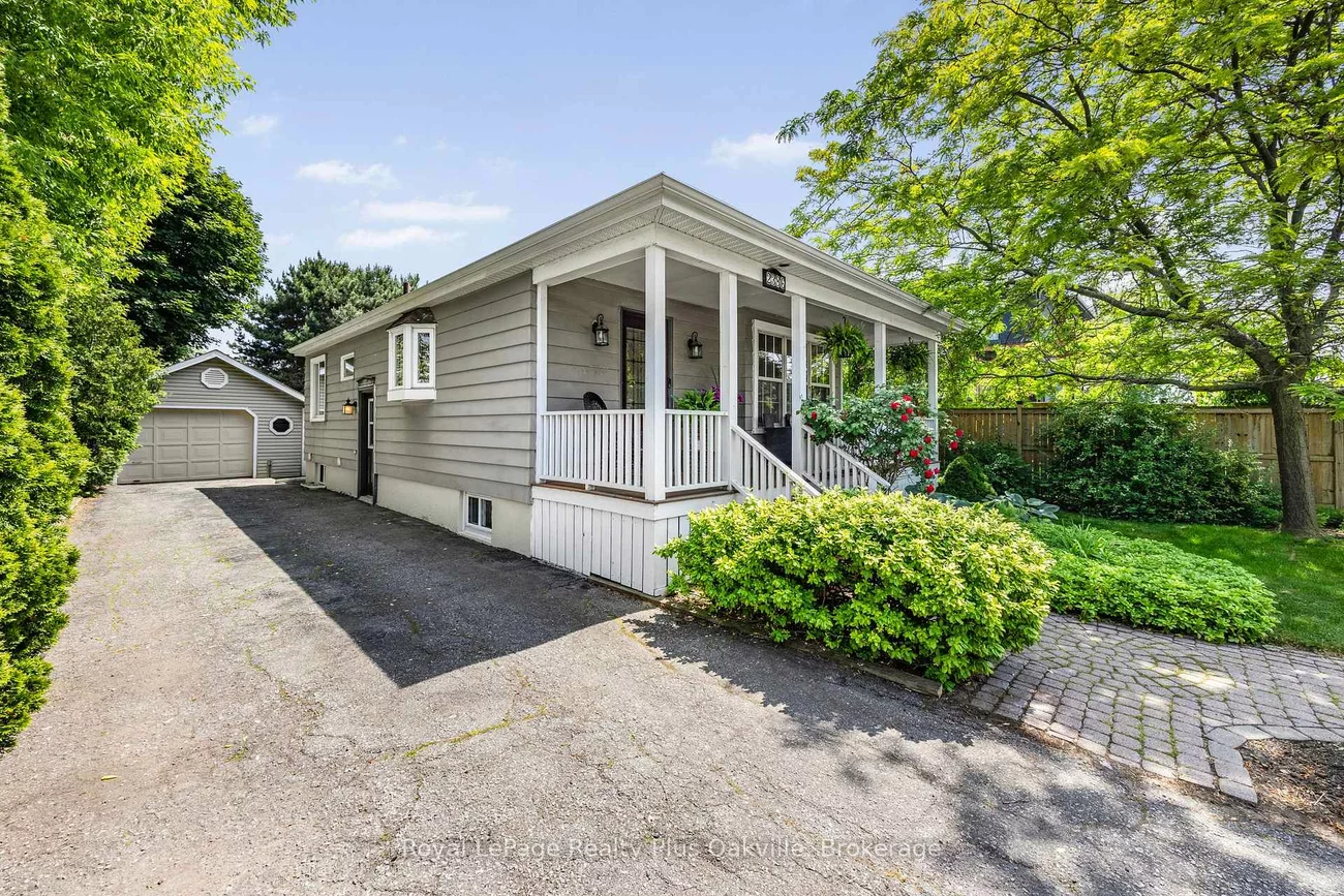 2386, Rebecca, 1001 - BR Bronte, Oakville