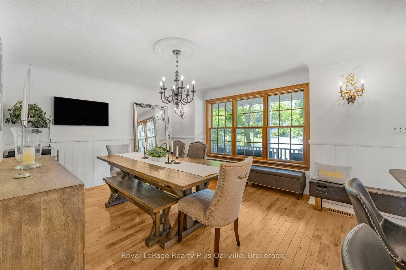 2386, Rebecca, 1001 - BR Bronte, Oakville