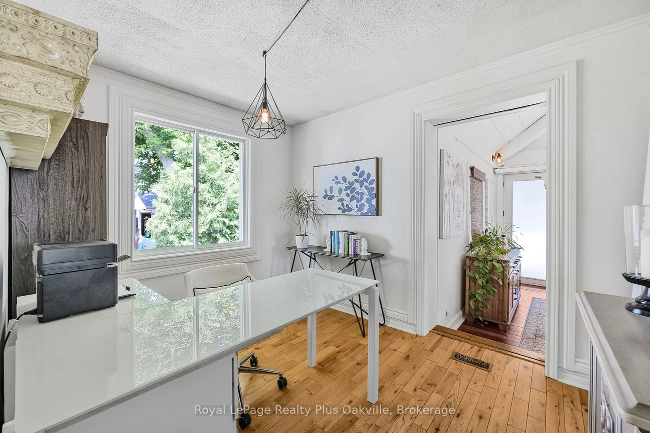 2386, Rebecca, 1001 - BR Bronte, Oakville