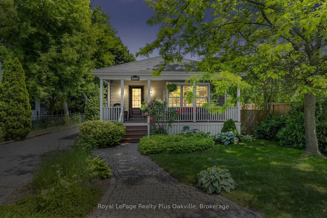 2386, Rebecca, 1001 - BR Bronte, Oakville