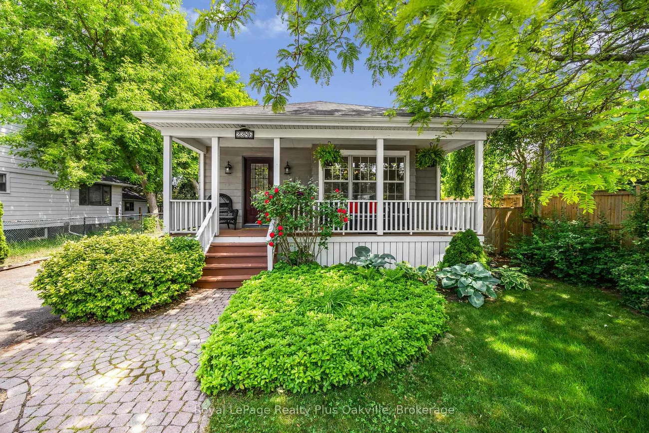 2386, Rebecca, 1001 - BR Bronte, Oakville