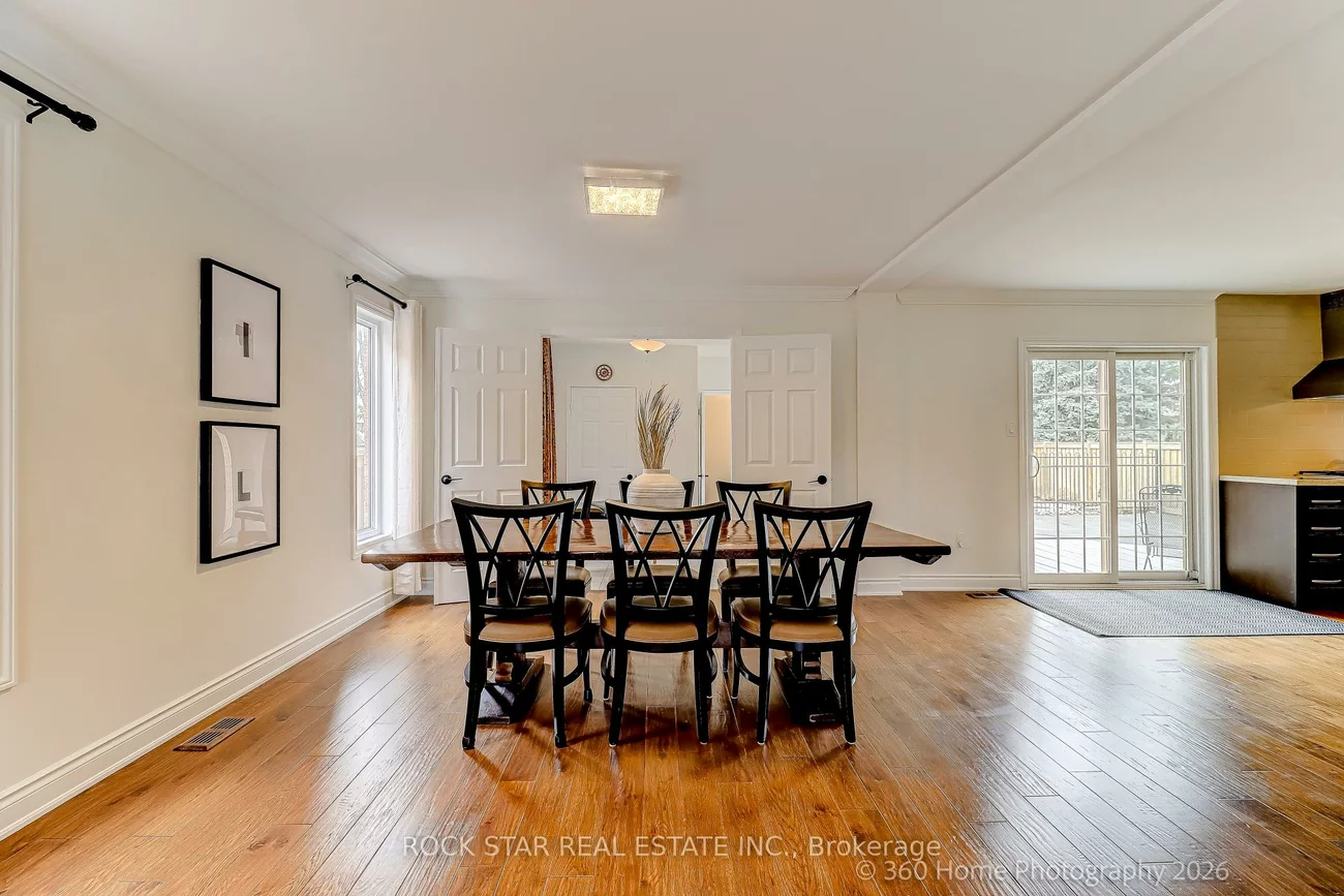 2444, Towne, 1015 - RO River Oaks, Oakville