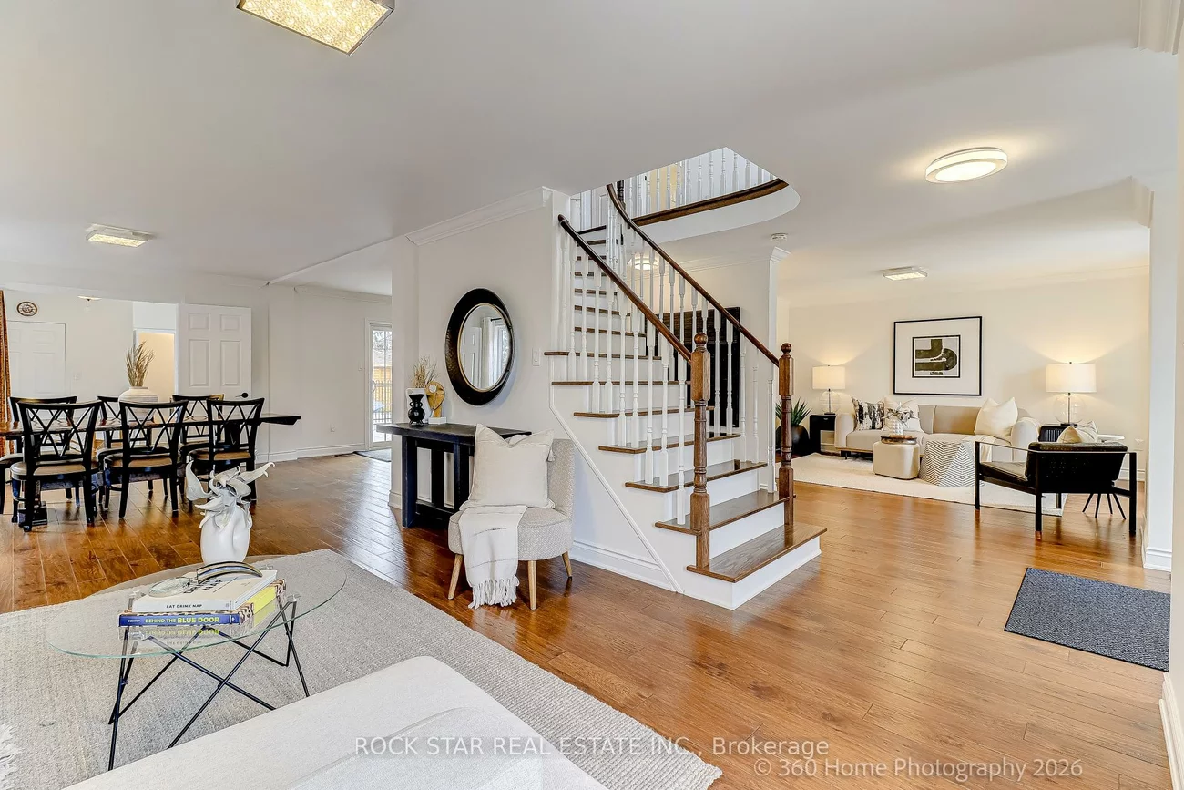 2444, Towne, 1015 - RO River Oaks, Oakville