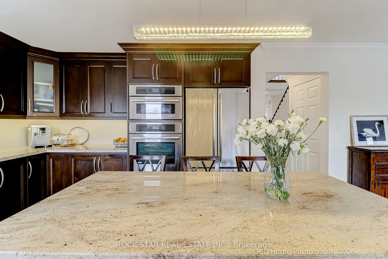 2444, Towne, 1015 - RO River Oaks, Oakville