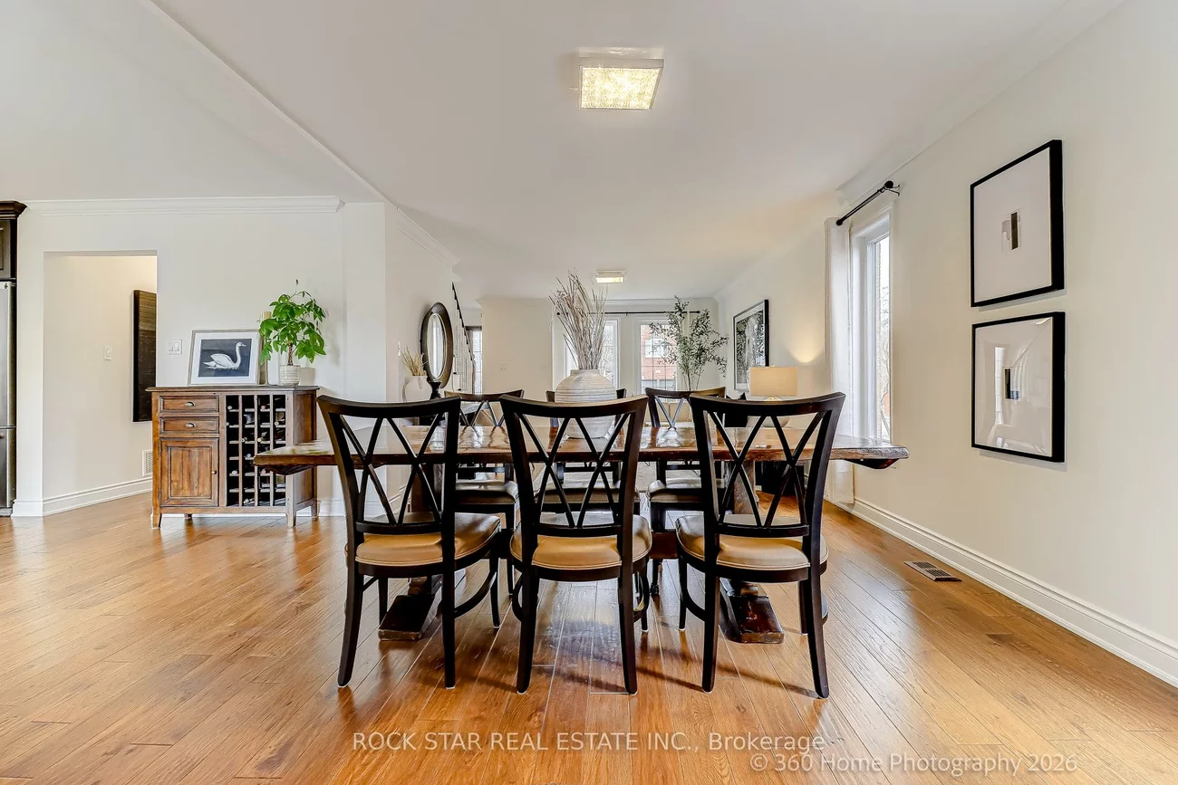 2444, Towne, 1015 - RO River Oaks, Oakville