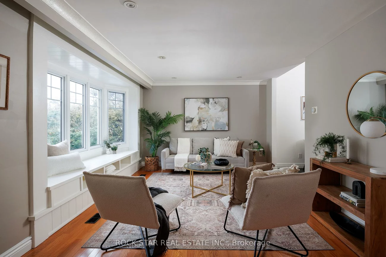 2144, Shelley, 1020 - WO West, Oakville