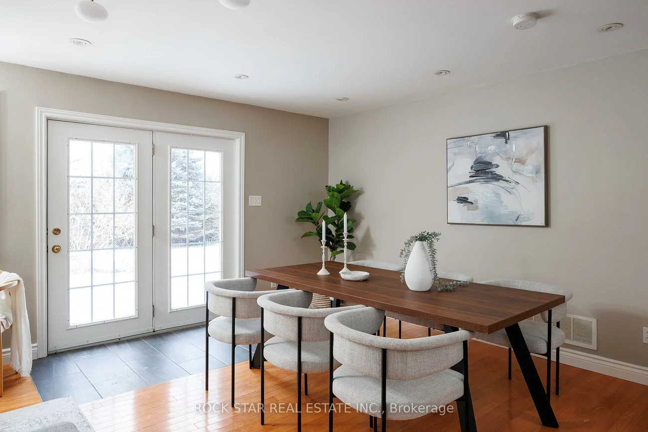 2144, Shelley, 1020 - WO West, Oakville