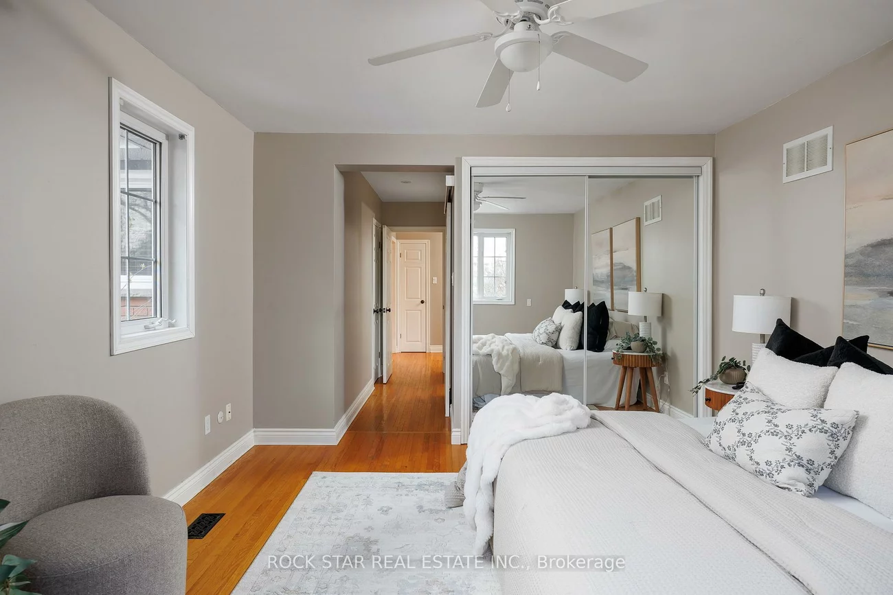 2144, Shelley, 1020 - WO West, Oakville