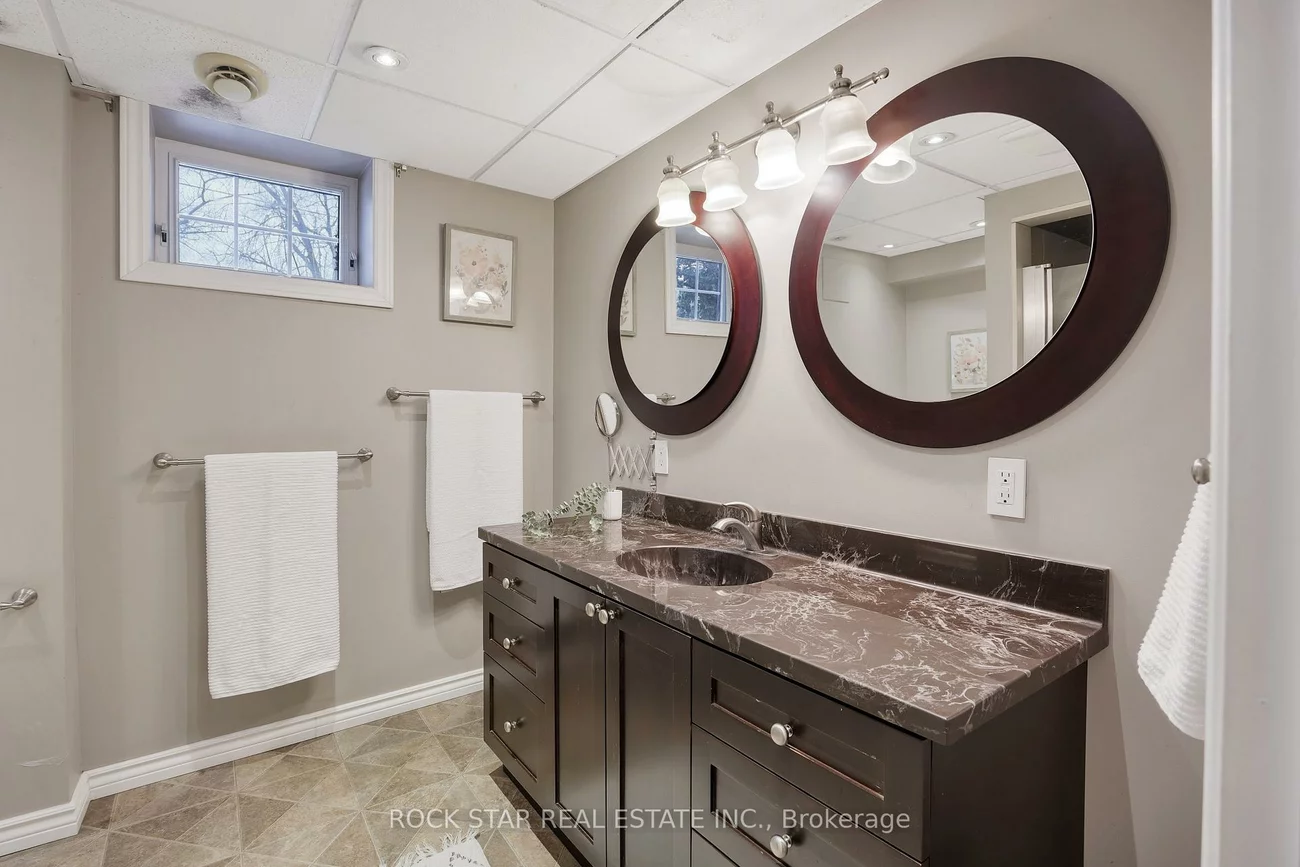 2144, Shelley, 1020 - WO West, Oakville