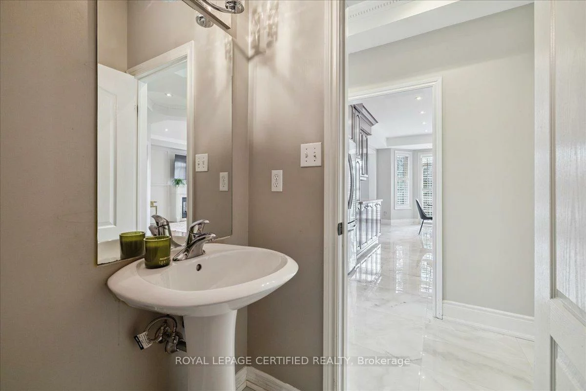 2523, Highmount, 1019 - WM Westmount, Oakville