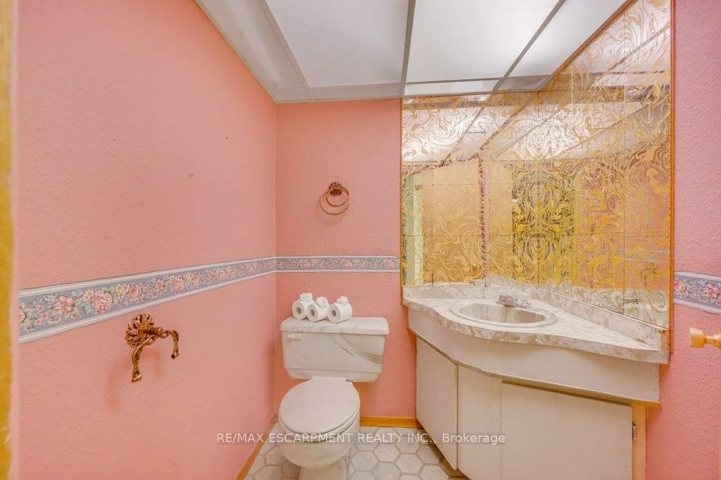 478, Anthony, 1013 - OO Old Oakville, Oakville