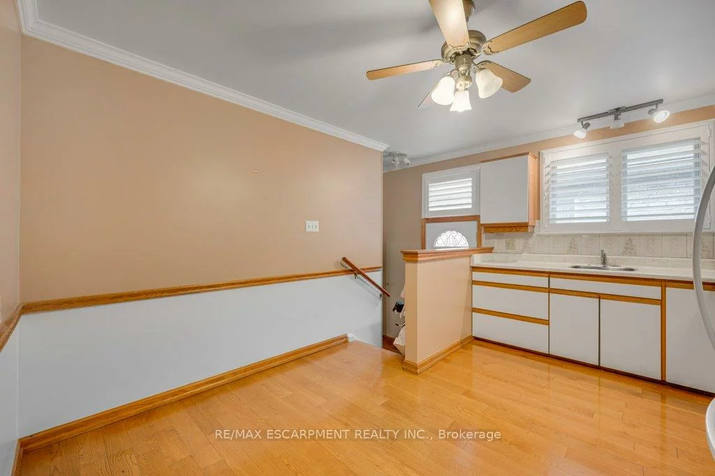 478, Anthony, 1013 - OO Old Oakville, Oakville