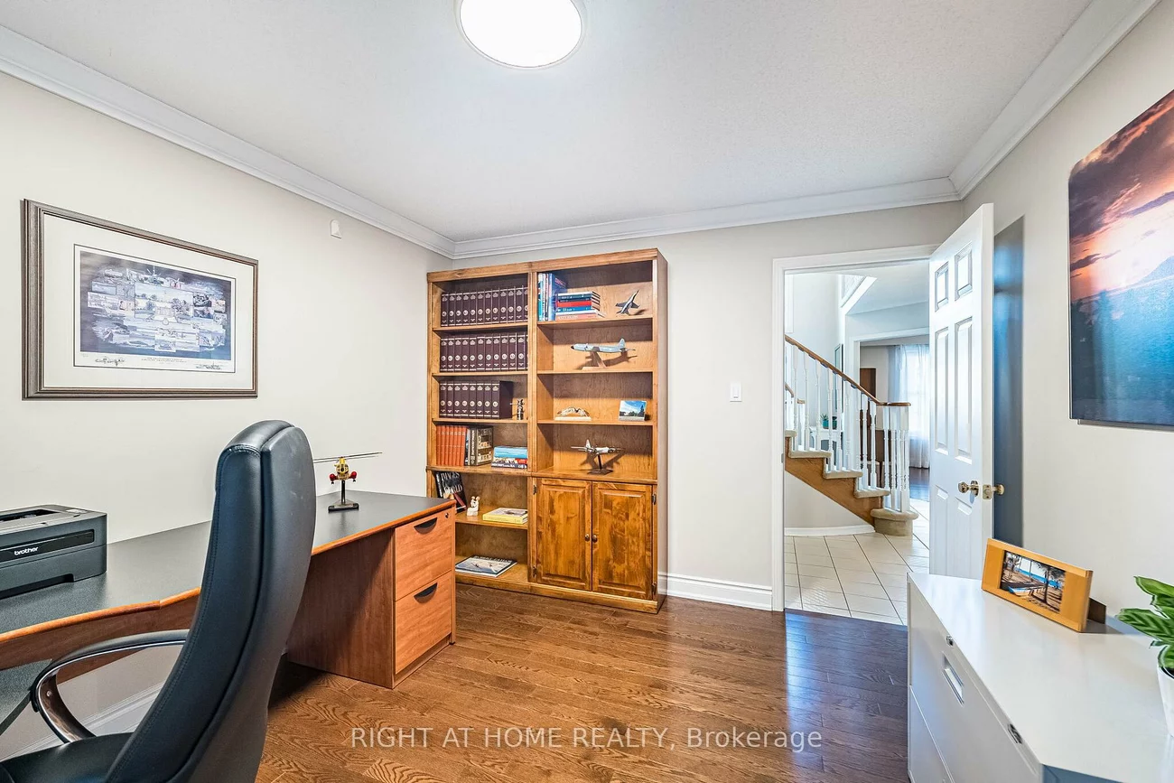 1114, Ballantry, 1018 - WC Wedgewood Creek, Oakville