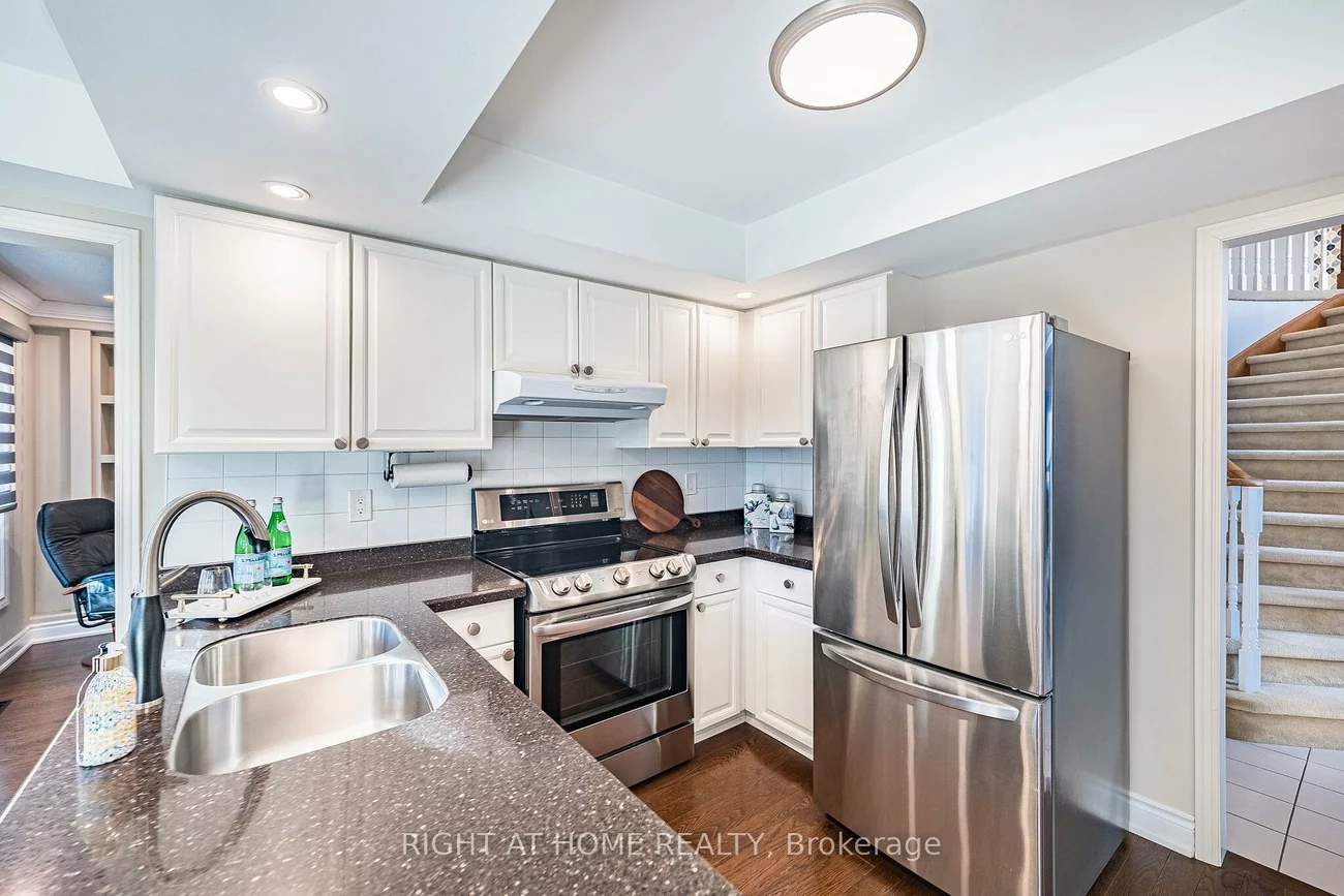 1114, Ballantry, 1018 - WC Wedgewood Creek, Oakville