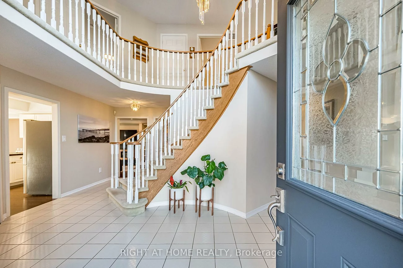 1114, Ballantry, 1018 - WC Wedgewood Creek, Oakville