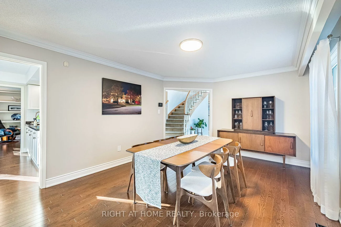 1114, Ballantry, 1018 - WC Wedgewood Creek, Oakville