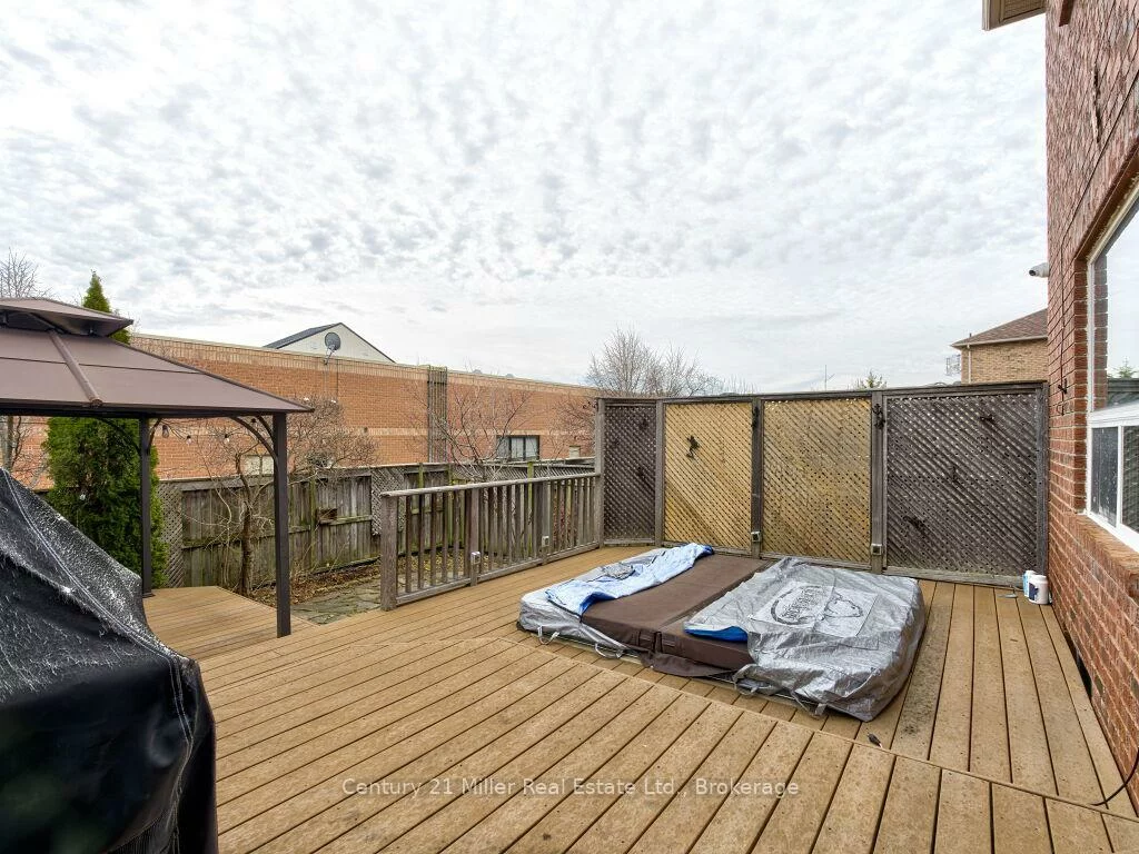 2094, Redstone, 1019 - WM Westmount, Oakville