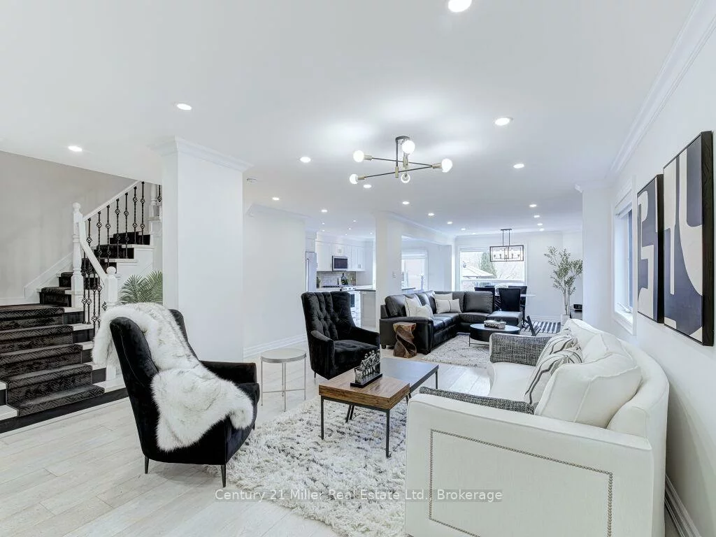 2094, Redstone, 1019 - WM Westmount, Oakville