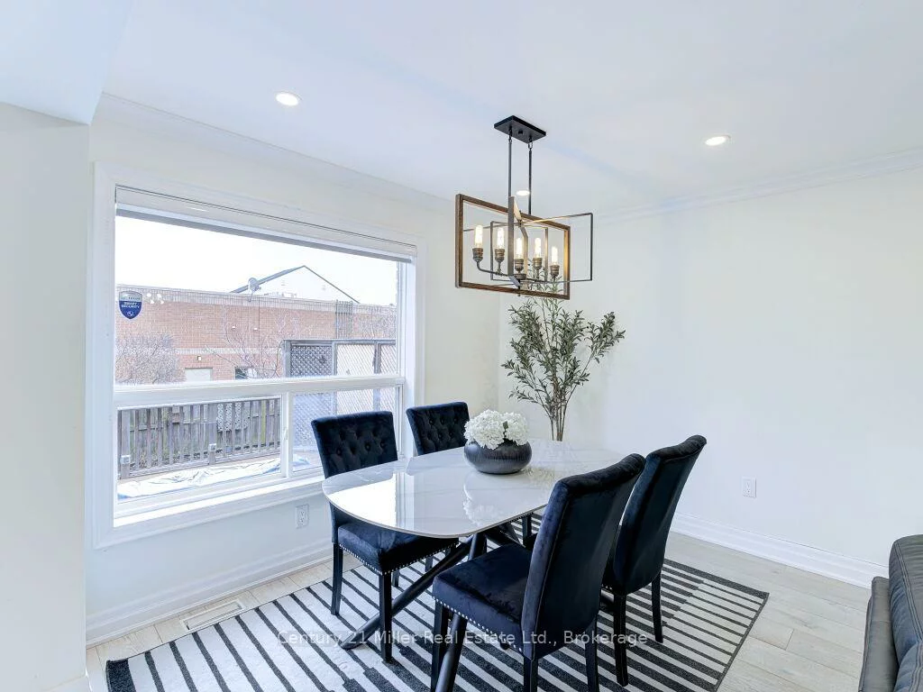 2094, Redstone, 1019 - WM Westmount, Oakville