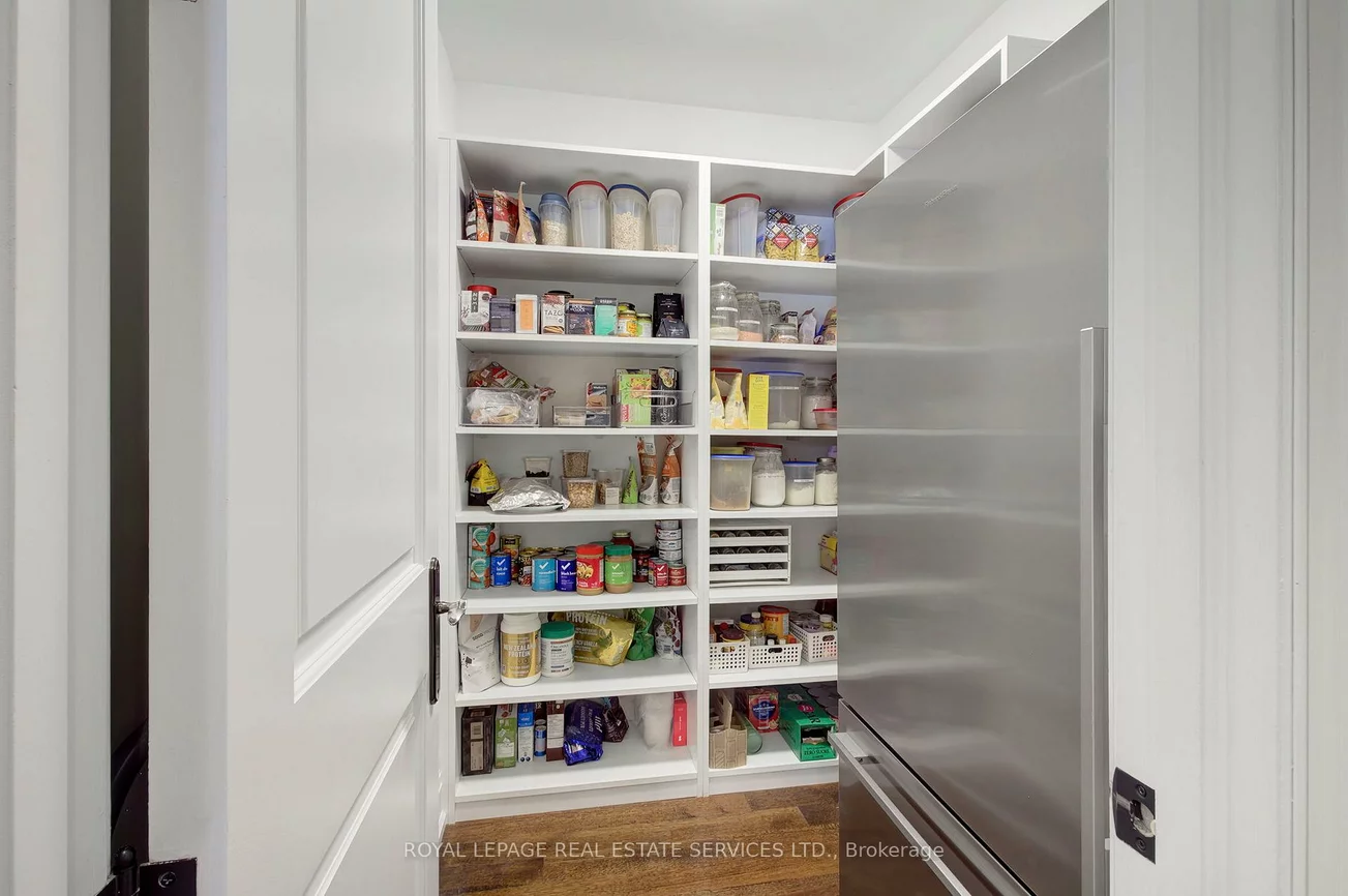 461, Copeland, 1011 - MO Morrison, Oakville