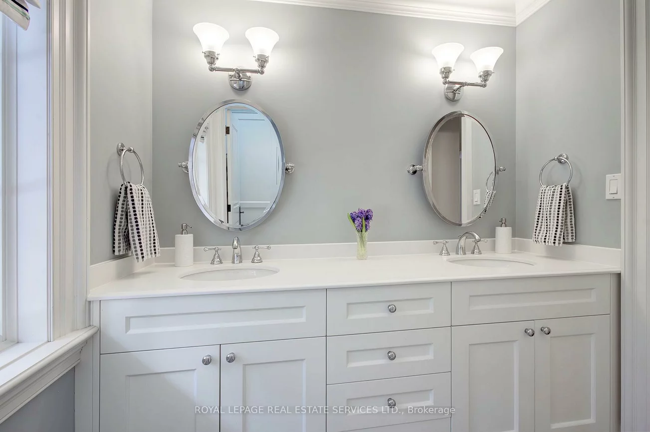 461, Copeland, 1011 - MO Morrison, Oakville