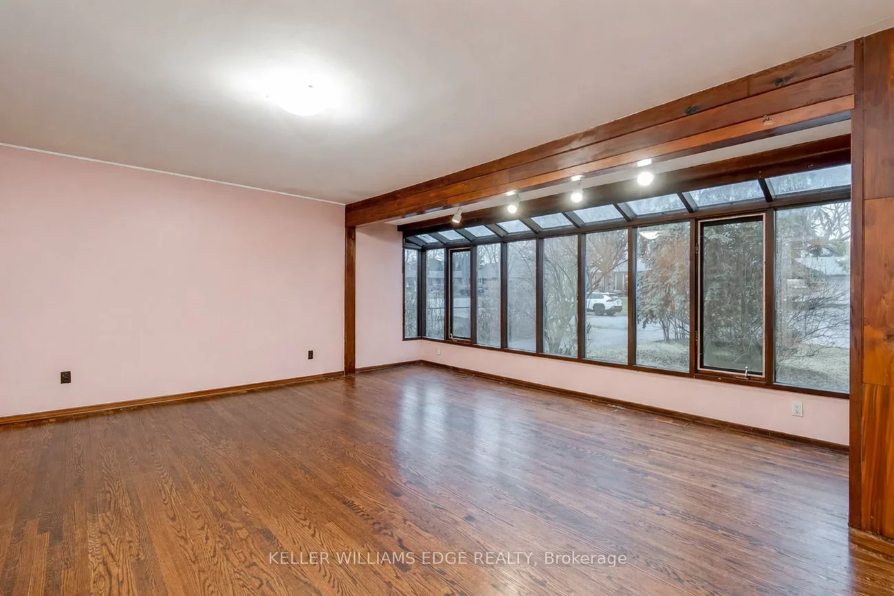 1322, Langdale, 1005 - FA Falgarwood, Oakville