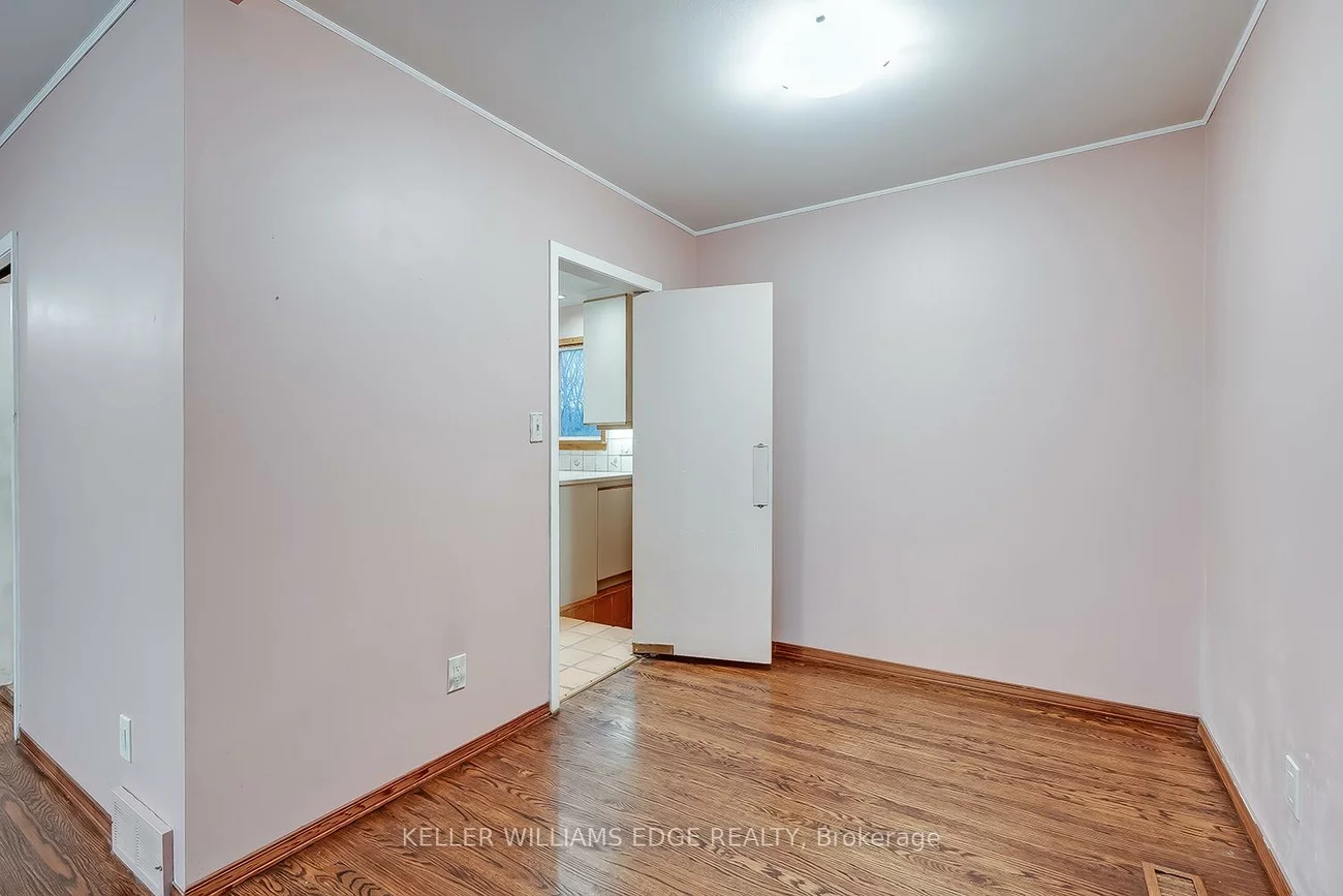 1322, Langdale, 1005 - FA Falgarwood, Oakville