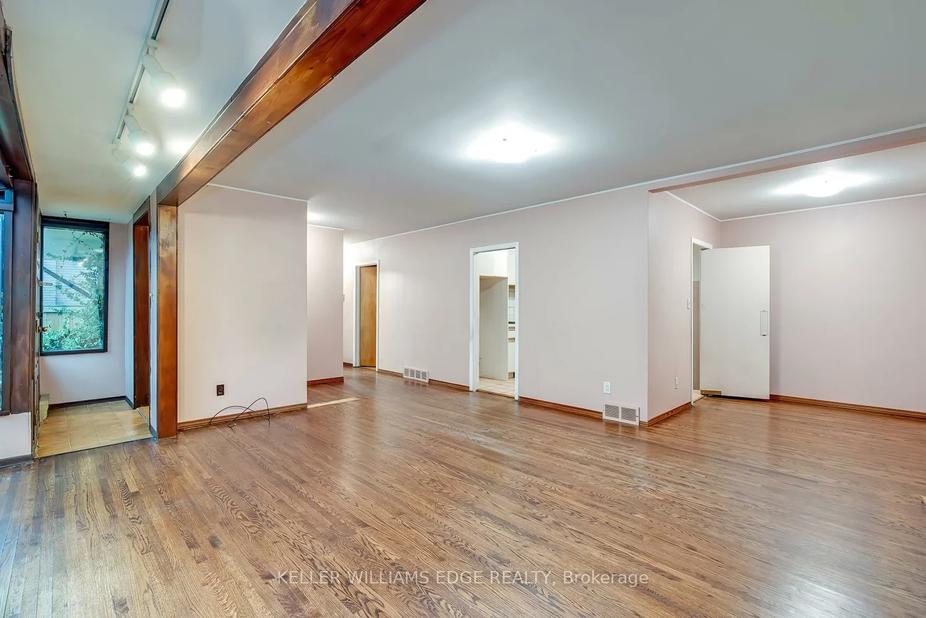 1322, Langdale, 1005 - FA Falgarwood, Oakville