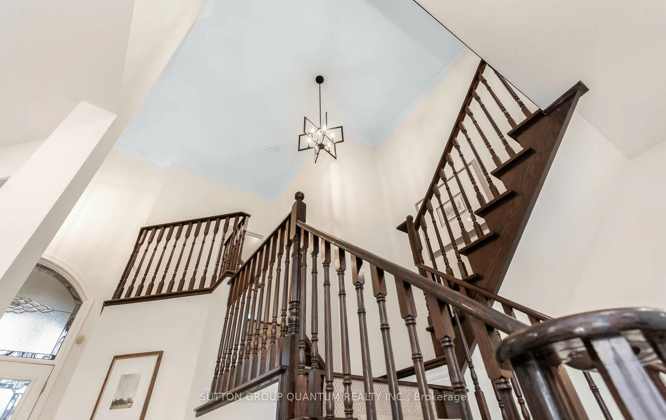 2351, Gladacres, 1019 - WM Westmount, Oakville