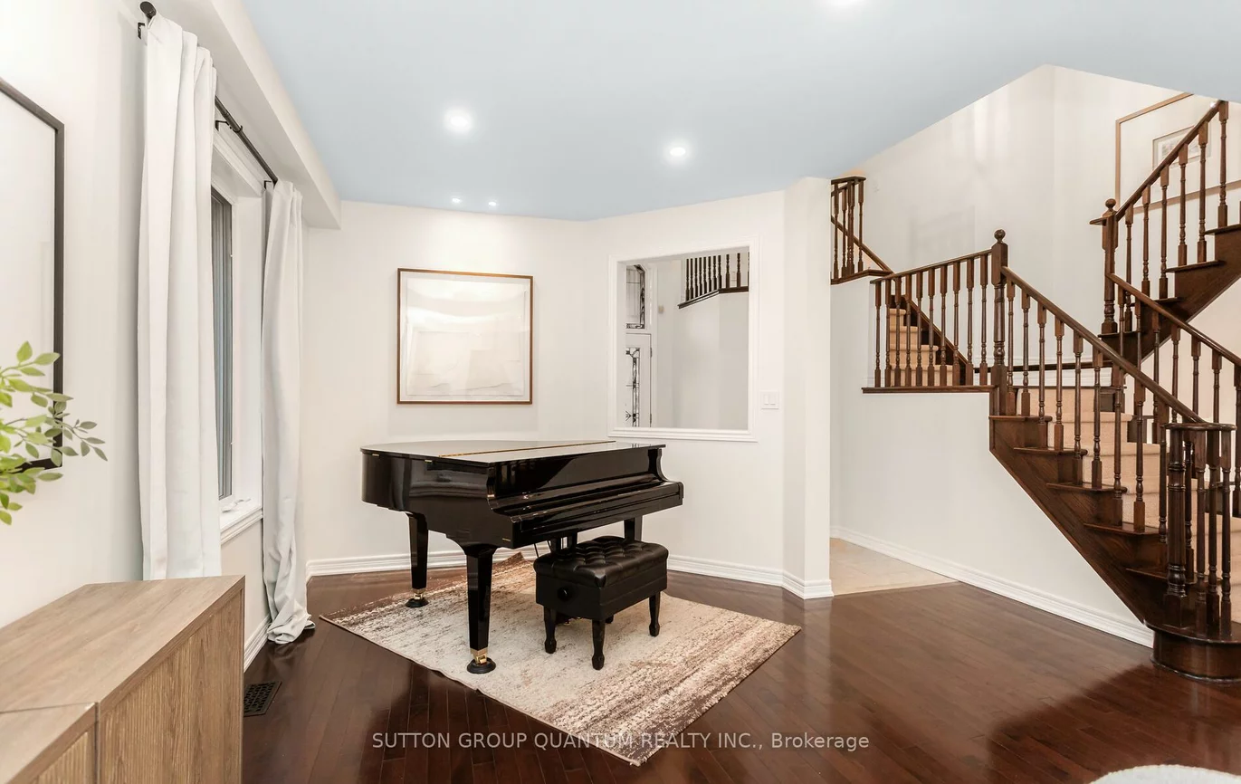 2351, Gladacres, 1019 - WM Westmount, Oakville