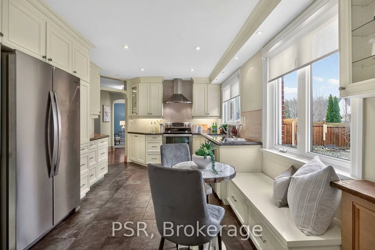 575, Patricia, 1020 - WO West, Oakville