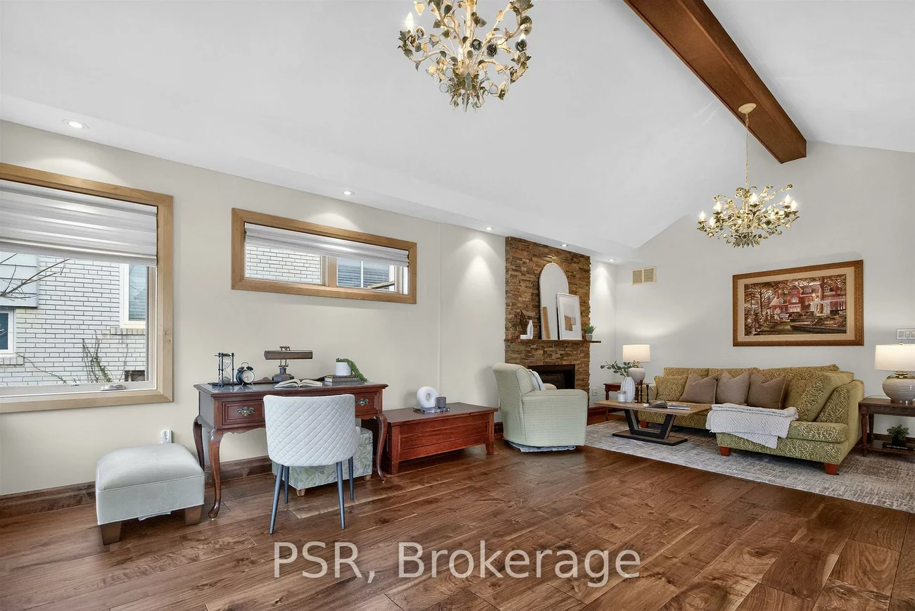 575, Patricia, 1020 - WO West, Oakville