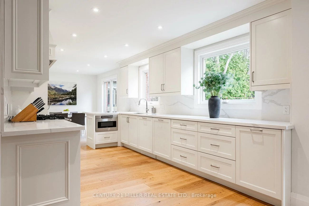 511, Coleen, 1011 - MO Morrison, Oakville