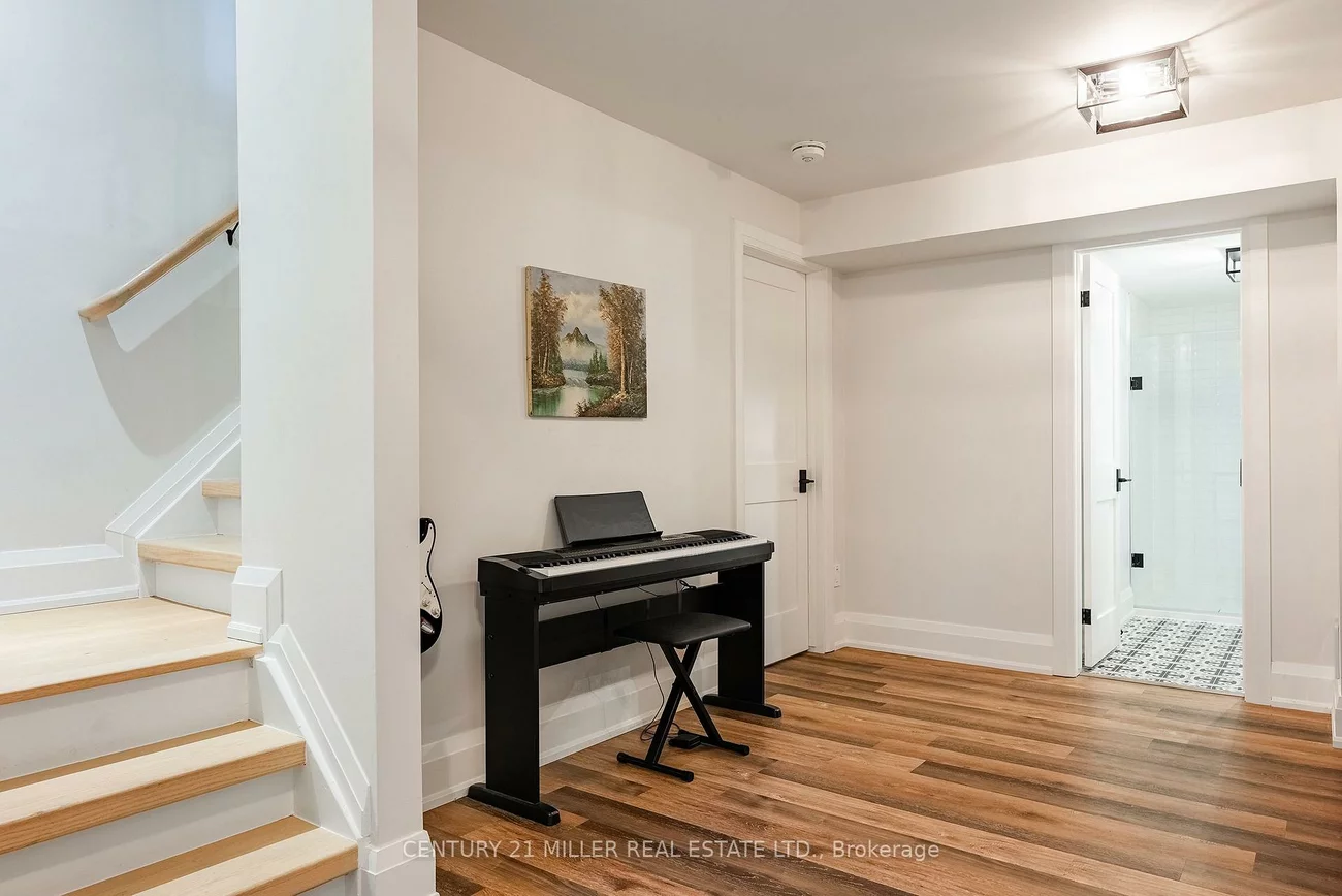 511, Coleen, 1011 - MO Morrison, Oakville