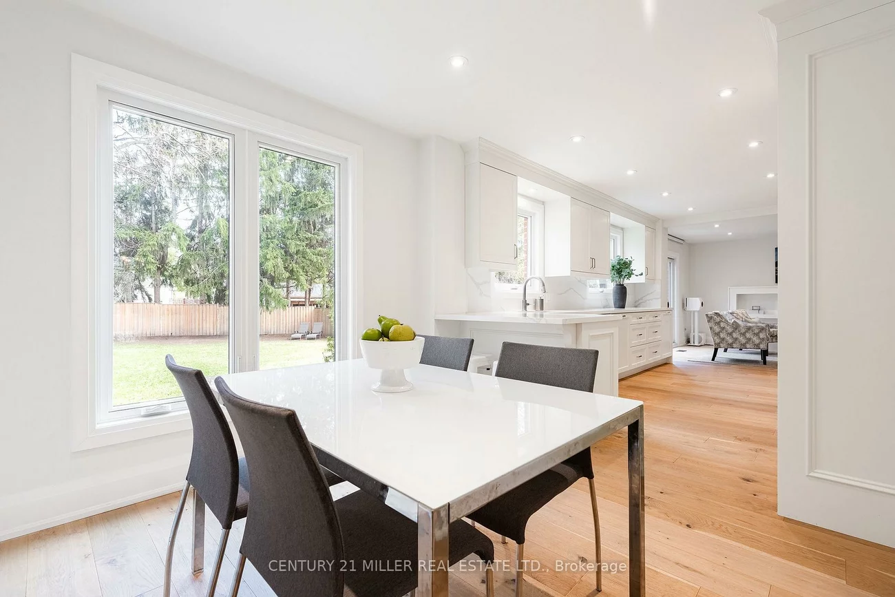 511, Coleen, 1011 - MO Morrison, Oakville