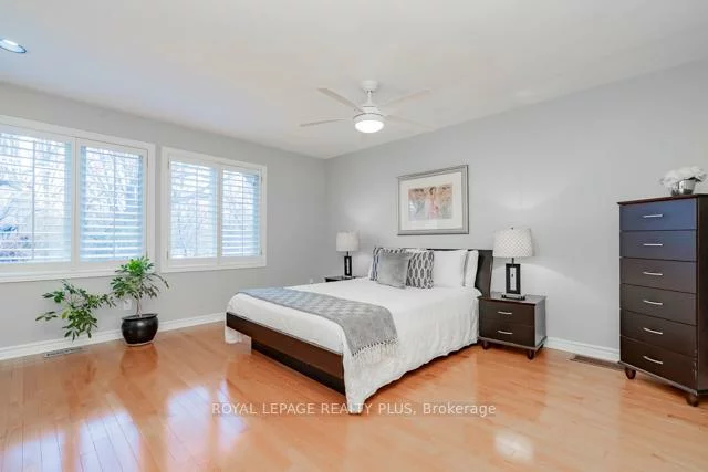 83, Kerr, 1002 - CO Central, Oakville