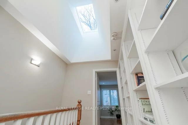 83, Kerr, 1002 - CO Central, Oakville