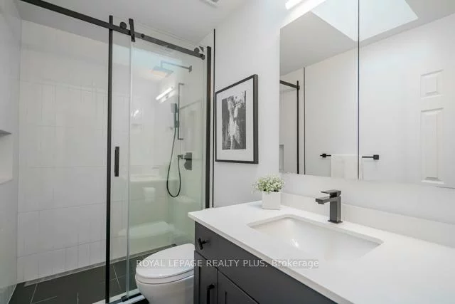 83, Kerr, 1002 - CO Central, Oakville