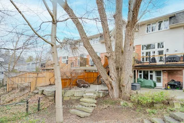 83, Kerr, 1002 - CO Central, Oakville